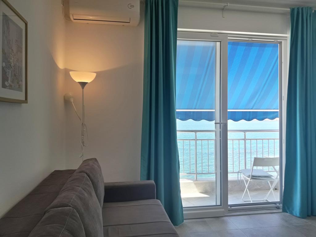 Two Palms Apartment Sutomore Eksteriør bilde